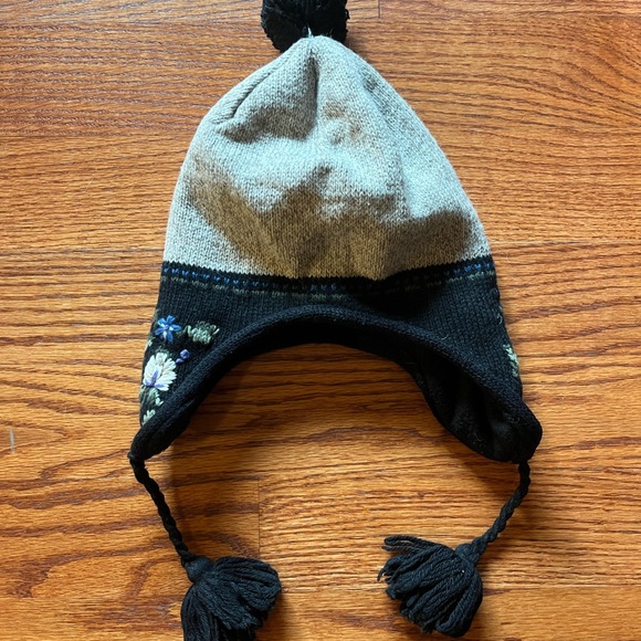 fleece lined beanie - Picture 2 of 3